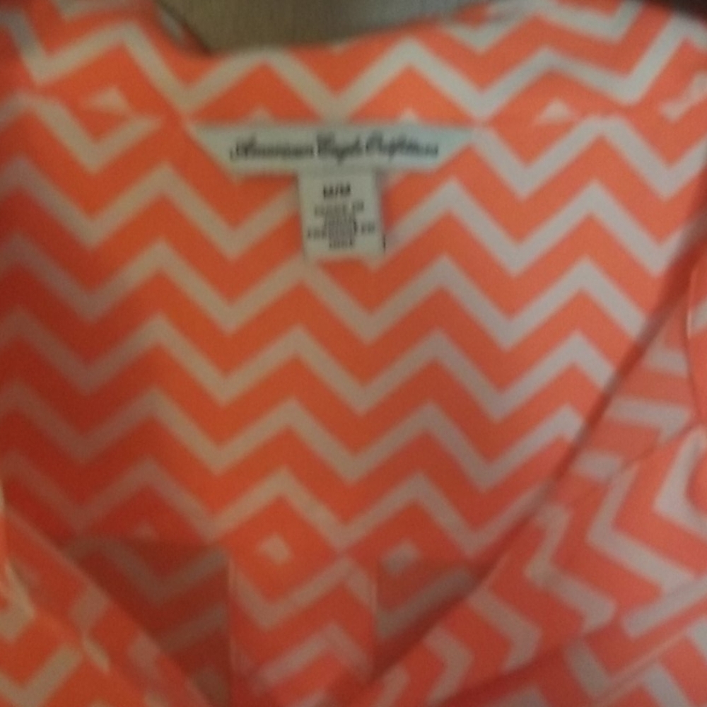 American Eagle Orange Chevron Pattern Blouse Sz M - image 4
